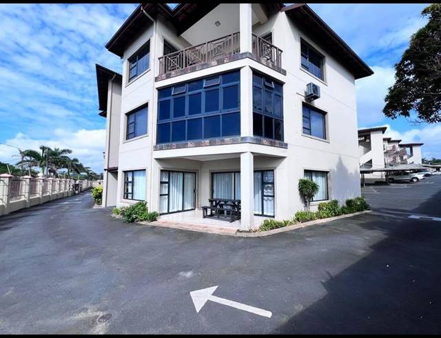 3 BEDROOM PROPERTY TO RENT IN UVONGO BEACH